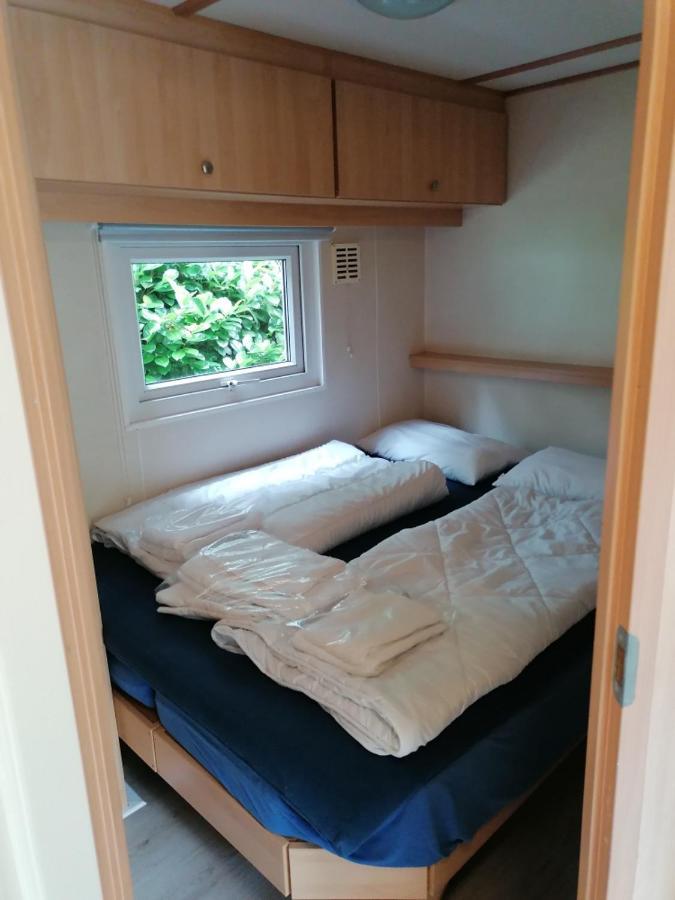 Chalet 4-6 Personen Epe F15 Van Alle Gemakken Voorzien Max Aantal Volwassen Personen Bedraagt 4 Exterior foto